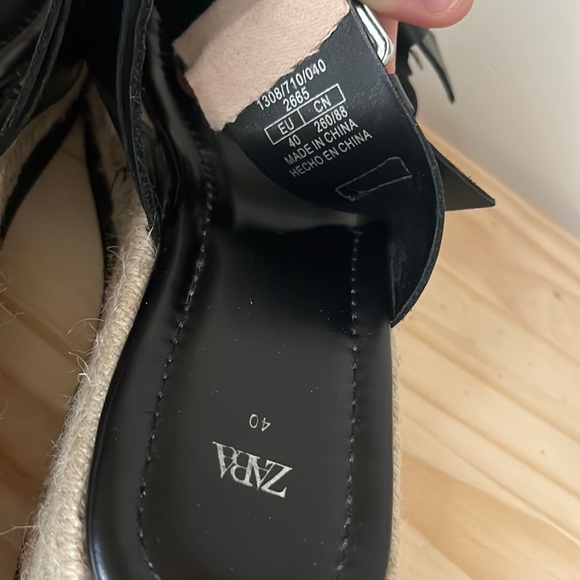 Zara (VGUC) | Black Leather Wedges Slip Sandals with Buckle and Platform - Picture 10 of 16